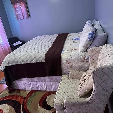 Divine Villa And Resorts 67 Sherman 5Mins To Ewr Airport And 4Mins To Penn Station Newark, 20Mins To New York-2